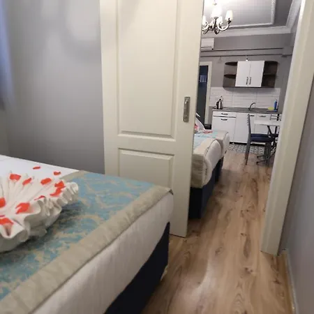 Apart Otel White Pearl 2*