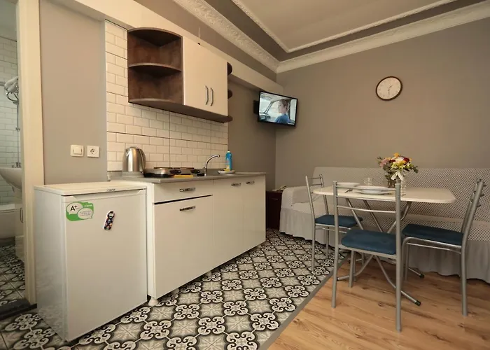 Aparthotel White Pearl 4*