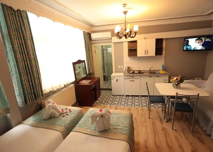 White Pearl Aparthotel 4*