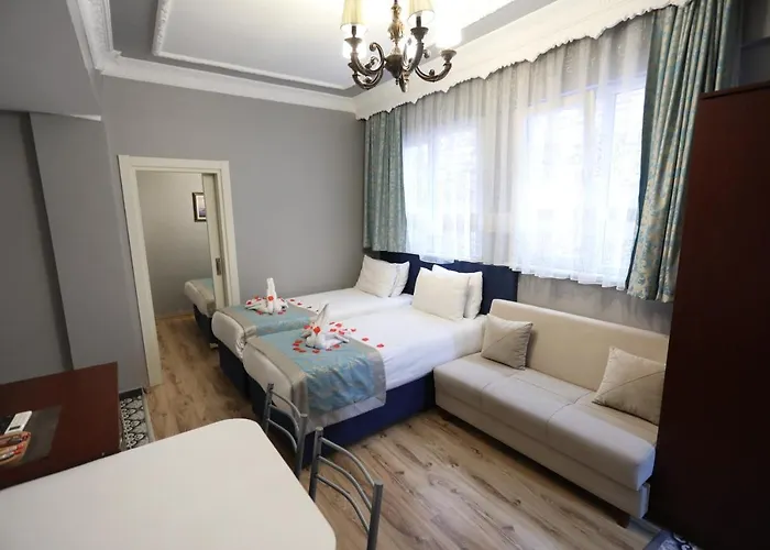 Aparthotel White Pearl 4*