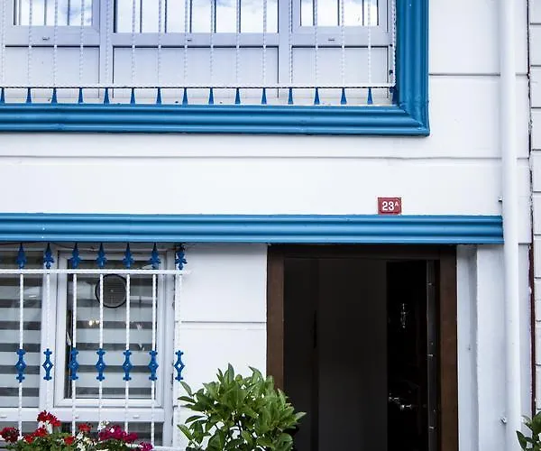 White Pearl Aparthotel 4*